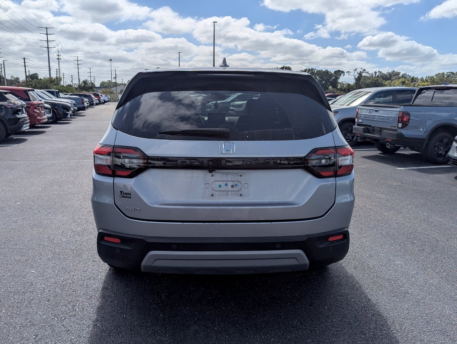Used 2023 Honda Pilot EX-L image 6