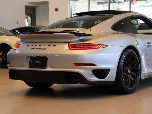 Used 2014 Porsche 911 Turbo S image 28