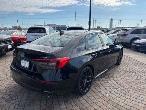 Used 2023 Honda Civic Sport image 5