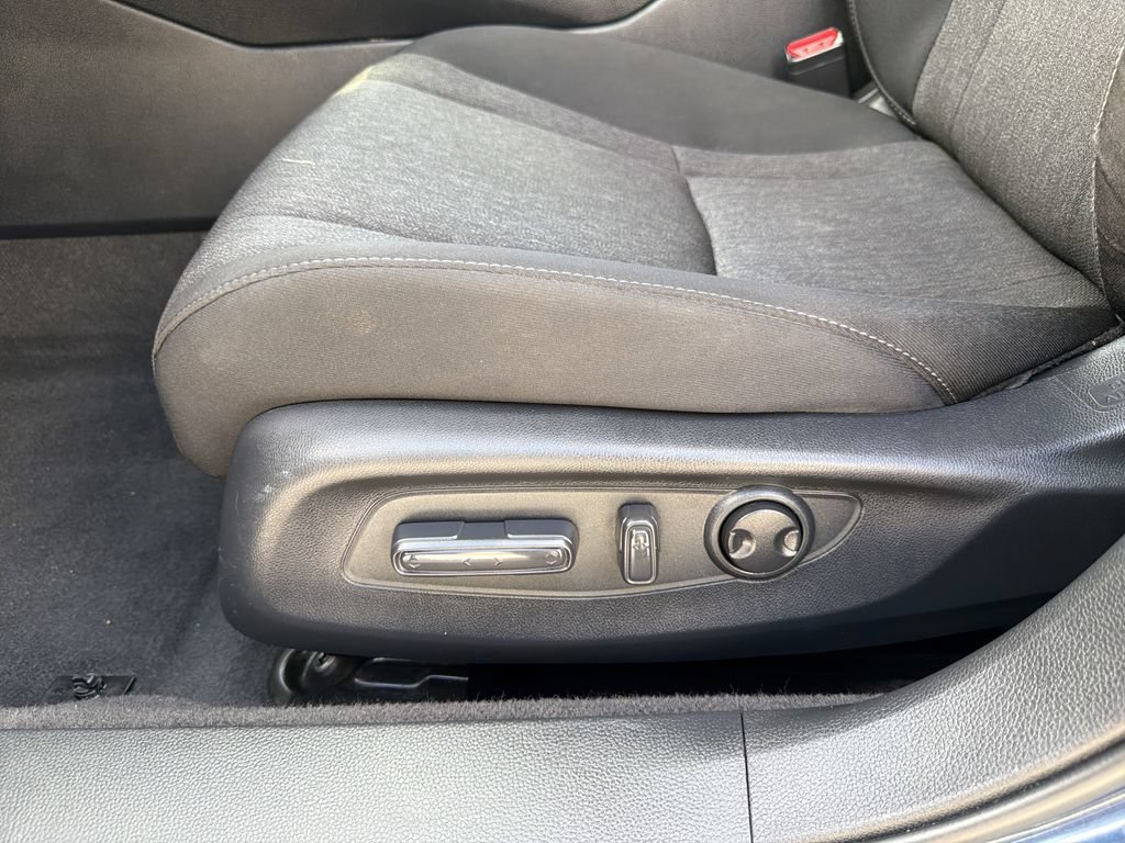 Used 2025 Honda Accord SE image 19