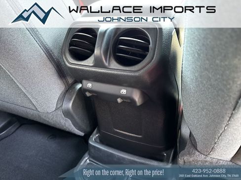 Used 2024 Jeep Wrangler Unlimited w/ Convenience Group AWD/4WD image 45