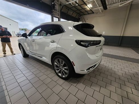 Used 2022 Buick Envision Avenir w/ Safety Package FWD image 6