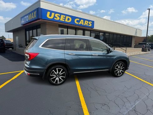 Used 2019 Honda Pilot Touring image 2