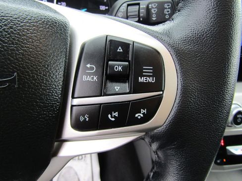 Used 2023 Ford Explorer XLT w/ Equipment Group 202A image 27