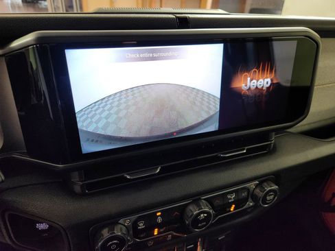 New 2025 Jeep Wrangler Sport S image 28