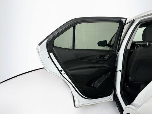 Used 2023 Chevrolet Equinox LT image 26