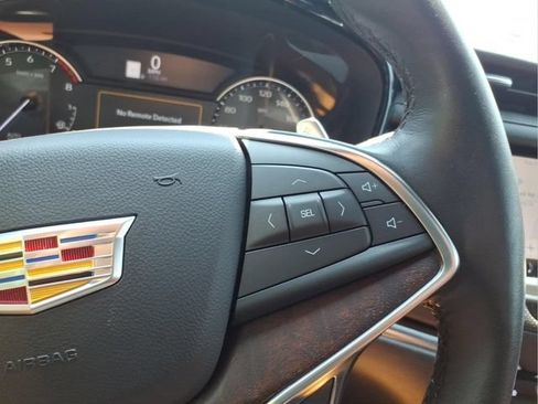 Used 2024 Cadillac XT5 Sportv AWD/4WD image 18