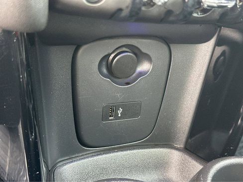 Used 2019 MINI Cooper S FWD image 26