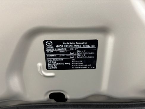 Used 2024 MAZDA CX-90 Plug-In Hybrid w/ Preferred AWD/4WD image 32