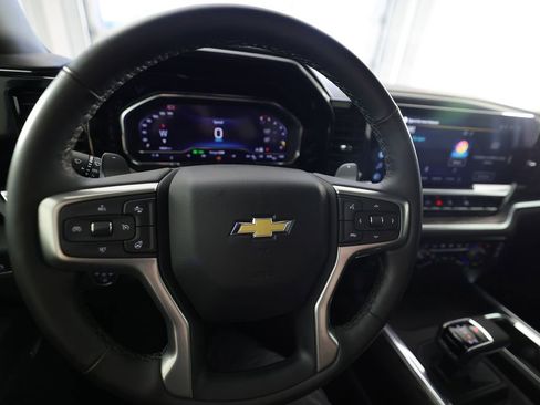 Used 2025 Chevrolet Silverado 1500 LTZ w/ LTZ Premium Package AWD/4WD image 18