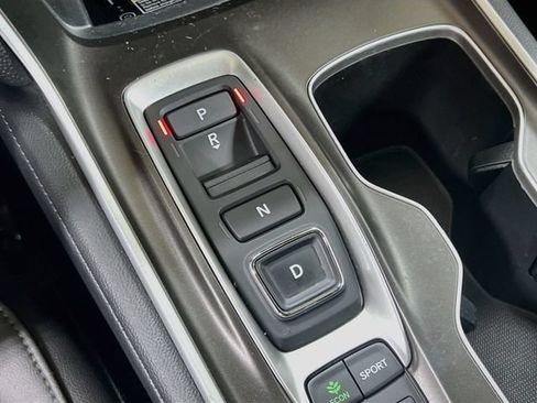 Used 2022 Honda Accord Touring image 17
