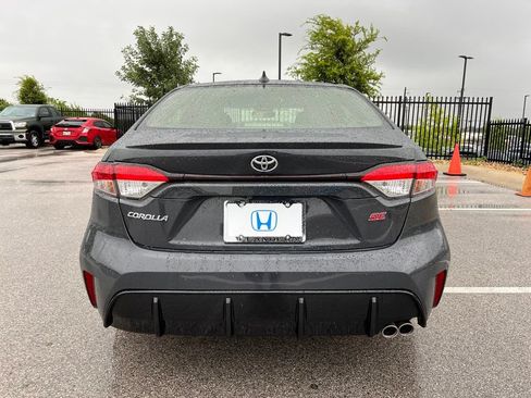 Used 2024 Toyota Corolla SE w/ SE Premium Package FWD image 5