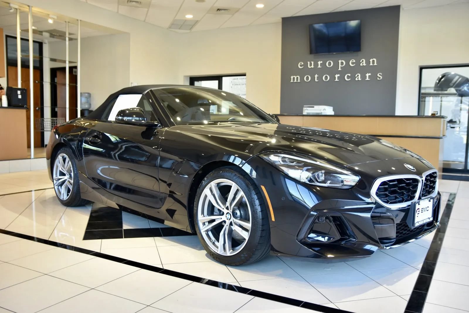 Used 2026 BMW Z4 sDrive30i RWD image 1