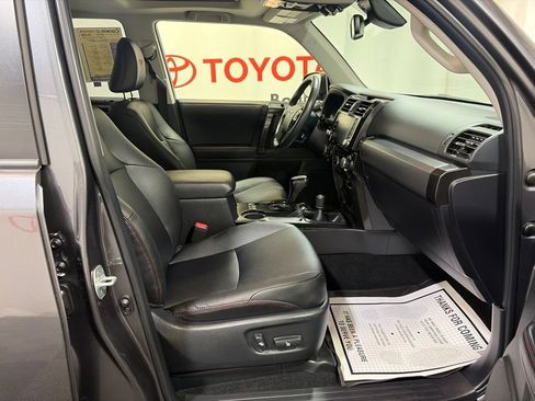 Used 2023 Toyota 4Runner TRD Off-Road Premium w/ Moonroof Package AWD/4WD image 12