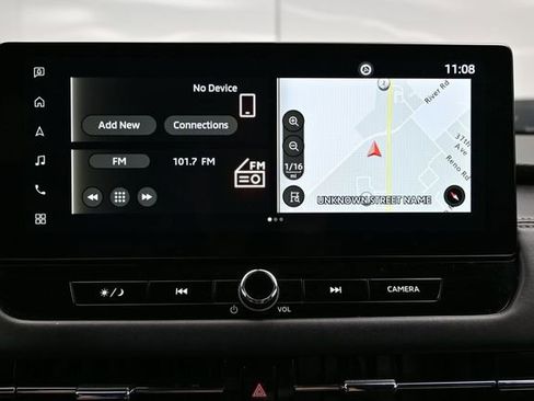 Used 2025 Mitsubishi Outlander AWD image 28