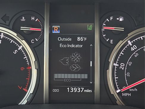 Used 2024 Toyota 4Runner Limited AWD/4WD image 24