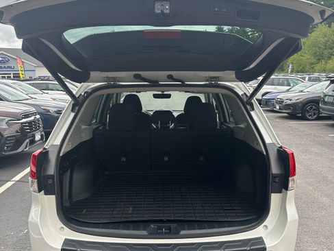 Used 2023 Subaru Forester Premium AWD/4WD image 8