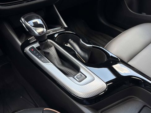 Used 2026 Buick Envista Avenir FWD image 26