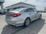 Used 2015 Hyundai Sonata SE w/ Option Group 09 image 4
