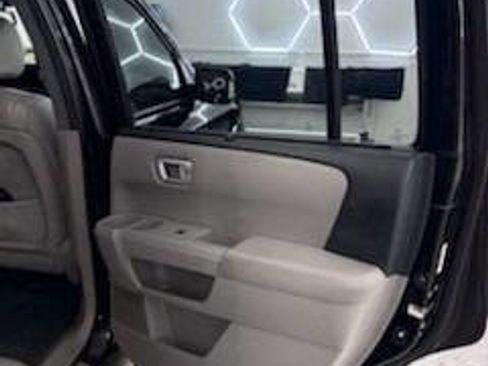 Used 2013 Honda Pilot Touring image 24