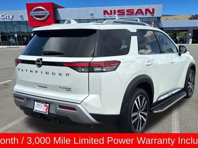 Used 2024 Nissan Pathfinder Platinum w/ Cargo Package