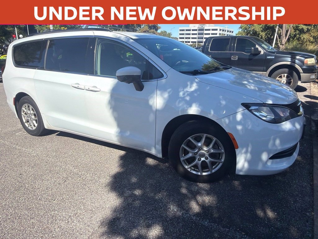 Used 2020 Chrysler Voyager Lxi FWD image 1