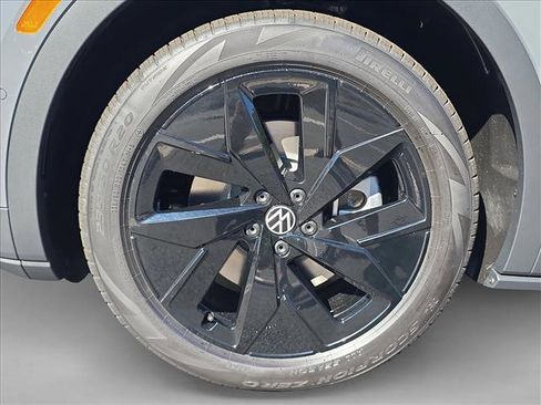 New 2025 Volkswagen ID.4 Pro S image 10