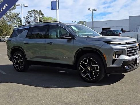 New 2026 Chevrolet Traverse High Country w/ LPO, Floor Liner Package image 3