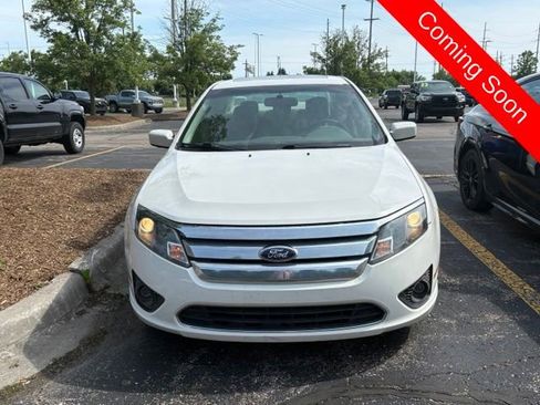Used 2010 Ford Fusion SE FWD image 2