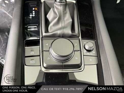 New 2026 MAZDA MAZDA3 Hatchback w/Premium Plus Pkg image 34