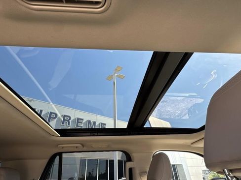 Used 2024 Ford Expedition Max Limited image 9