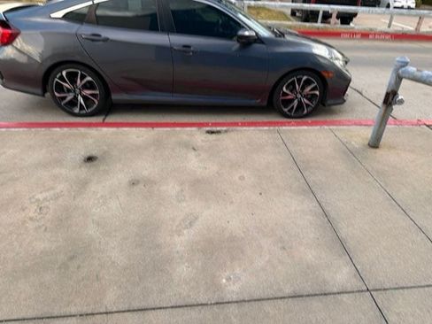Used 2019 Honda Civic Si image 4