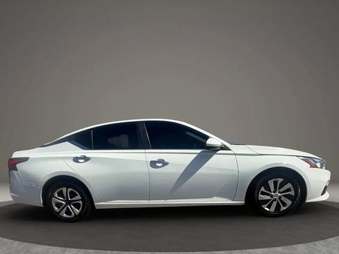Used 2020 Nissan Altima 2.5 S FWD image 4