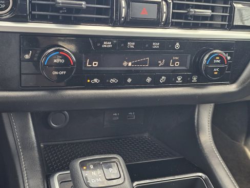 Certified 2022 Nissan Pathfinder SL AWD/4WD image 21