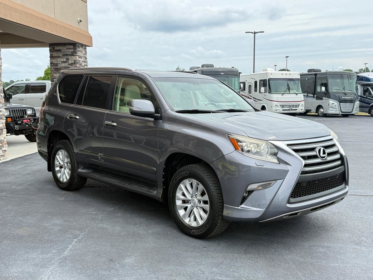Used 2015 Lexus GX 460 w/ Premium Package AWD/4WD image 6