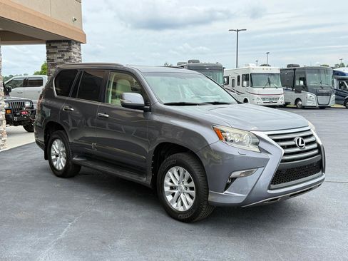 Used 2015 Lexus GX 460 w/ Premium Package AWD/4WD image 6