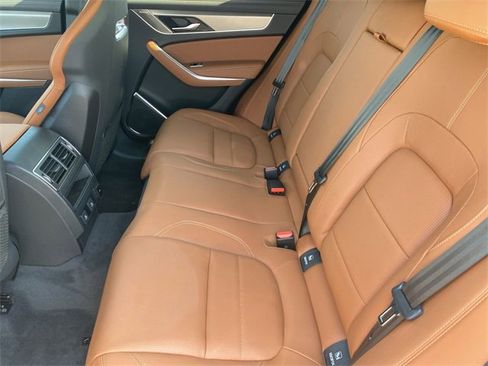 New 2025 Jaguar F-PACE R-Dynamic S image 17