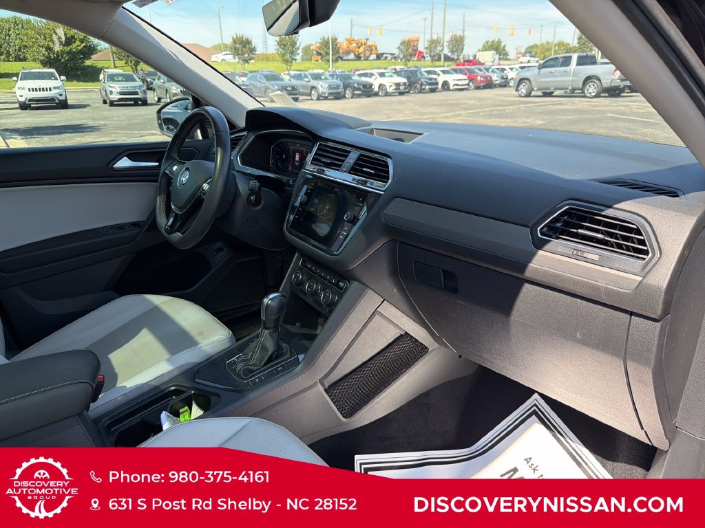 Used 2021 Volkswagen Tiguan SEL FWD image 42