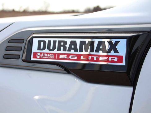 New 2026 GMC Sierra 2500 AT4 w/ AT4 Premium Plus Package image 7