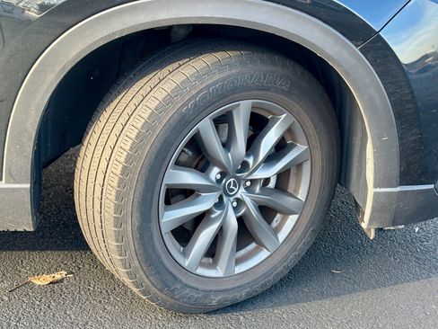 Used 2022 MAZDA CX-9 Touring image 8