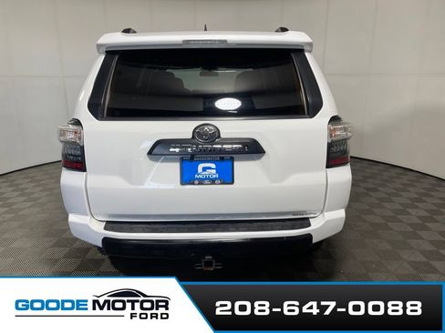Used 2019 Toyota 4Runner TRD Off-Road AWD/4WD image 6