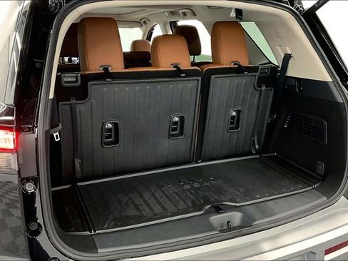 New 2025 Nissan Pathfinder Platinum w/ Lighting Package (N93) image 39