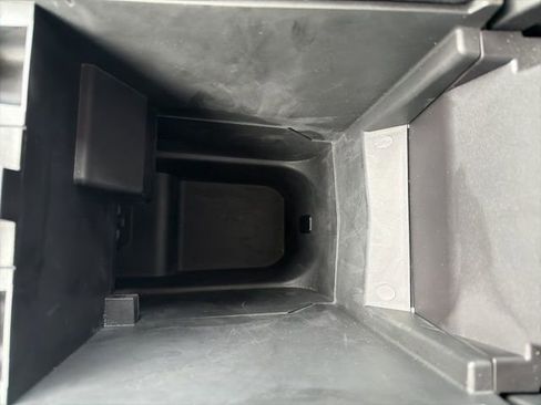 Used 2024 Ford Edge SEL image 32