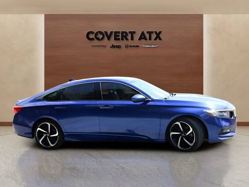 Used 2018 Honda Accord Sport image 6