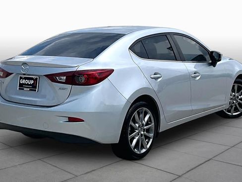 Used 2018 MAZDA MAZDA3 Touring FWD image 12