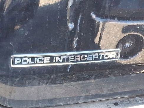 New 2025 Ford Explorer Base image 17