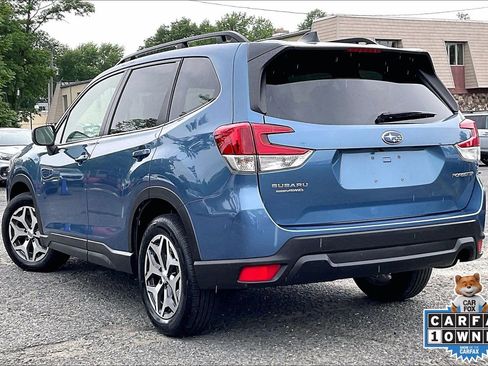 Certified 2024 Subaru Forester Premium AWD/4WD image 13