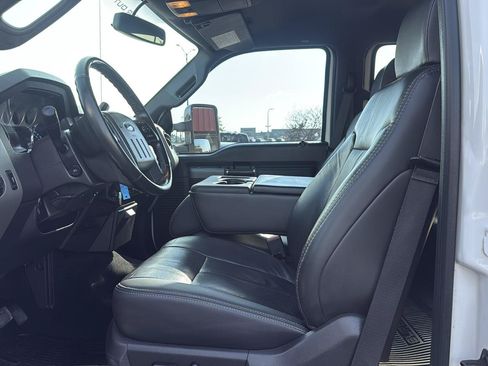 Used 2011 Ford F250 Lariat w/ Lariat Interior Pkg AWD/4WD image 11