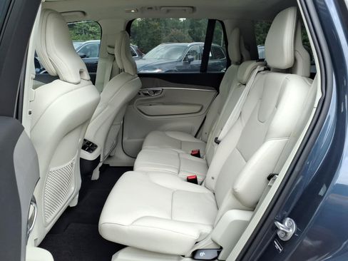 Certified 2025 Volvo XC90 B6 Plus w/ Protection Package Premier AWD/4WD image 4