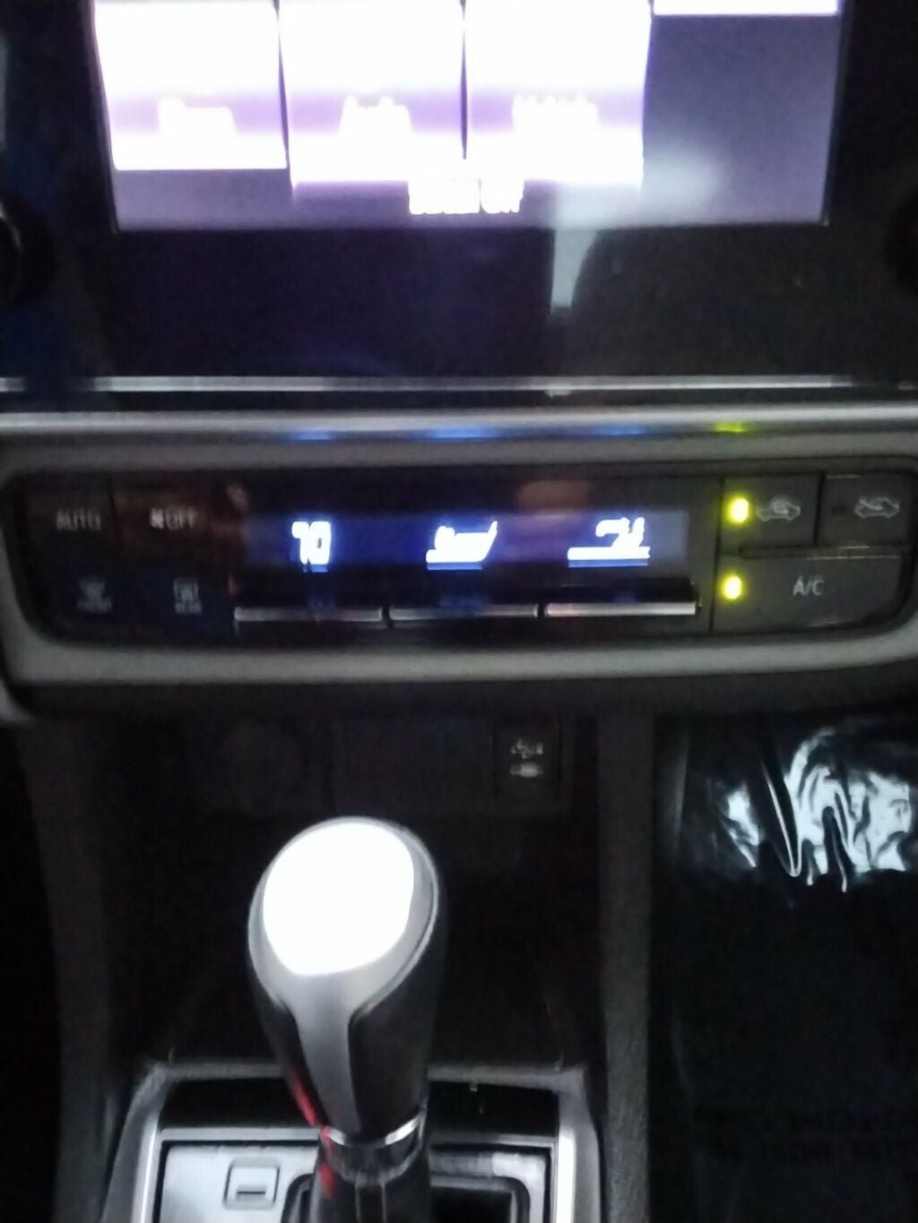 Used 2019 Toyota Corolla LE FWD image 19